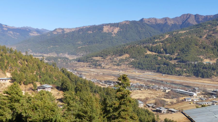 Bhutan - Tageswanderung zum Petseling Kloster im Bumthang Tal