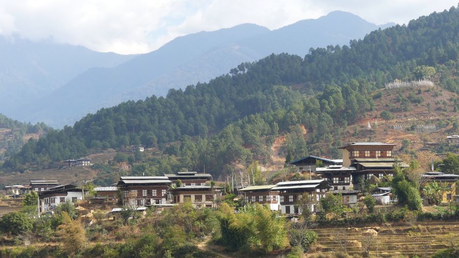 Bhutan - Tageswanderung vom Punakha Dzong nach Limbuka